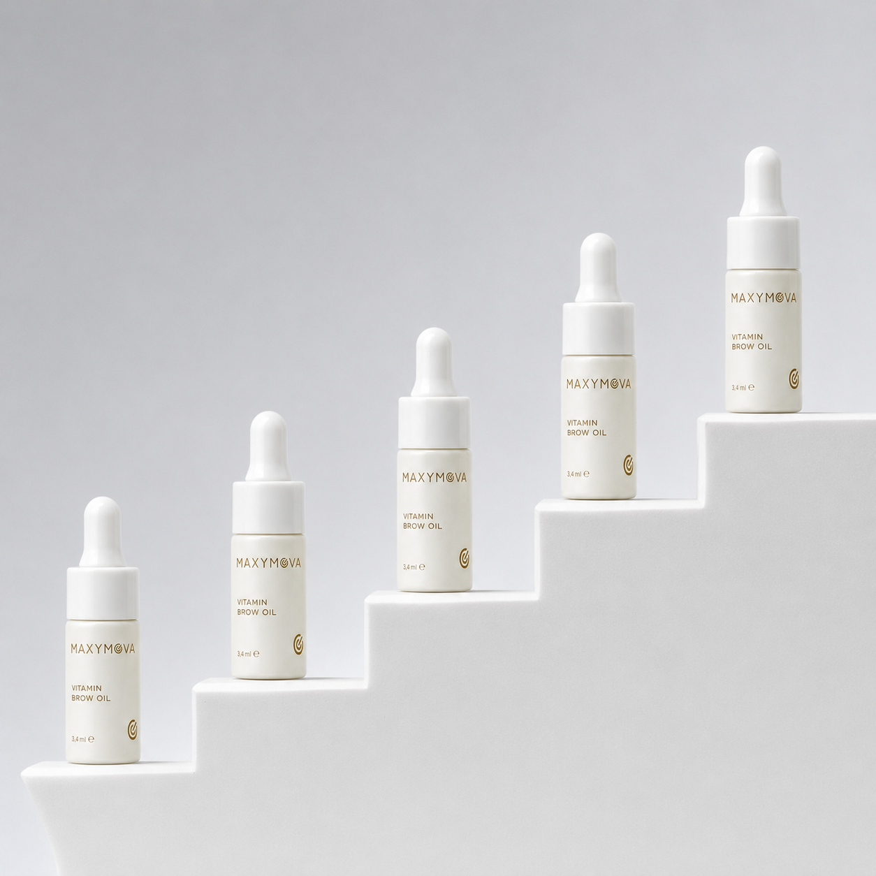 Pack de 10 aceites nutritivos VITAMIN BROW OIL para cejas Maxymova 3,4 ml